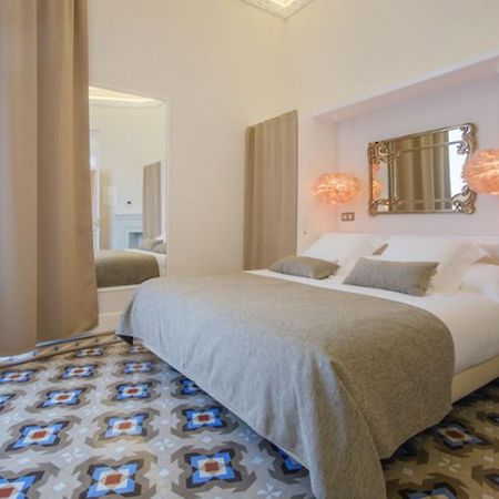 Anakena House Bed & Breakfast บาร์เซโลนา ภายนอก รูปภาพ