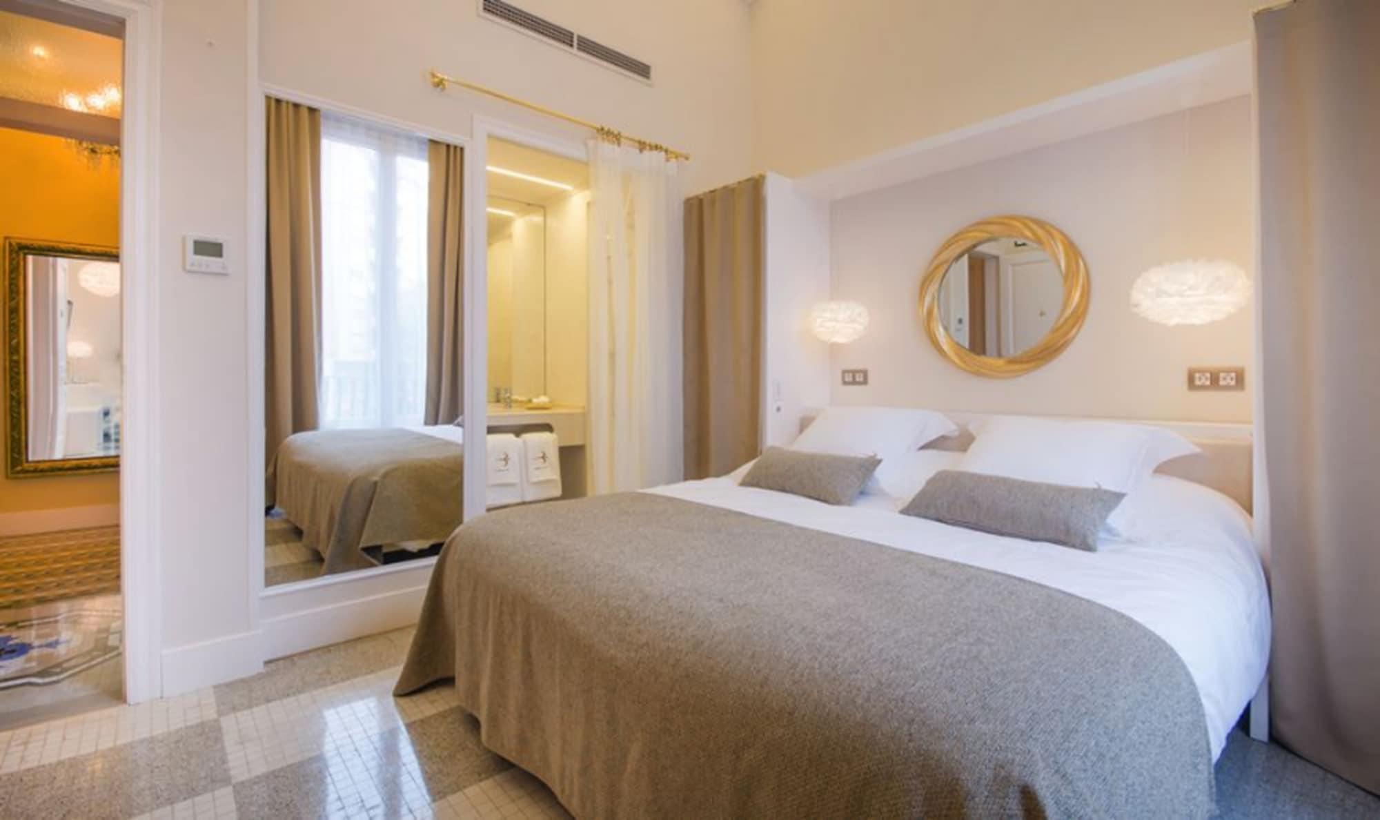 Anakena House Bed & Breakfast บาร์เซโลนา ภายนอก รูปภาพ