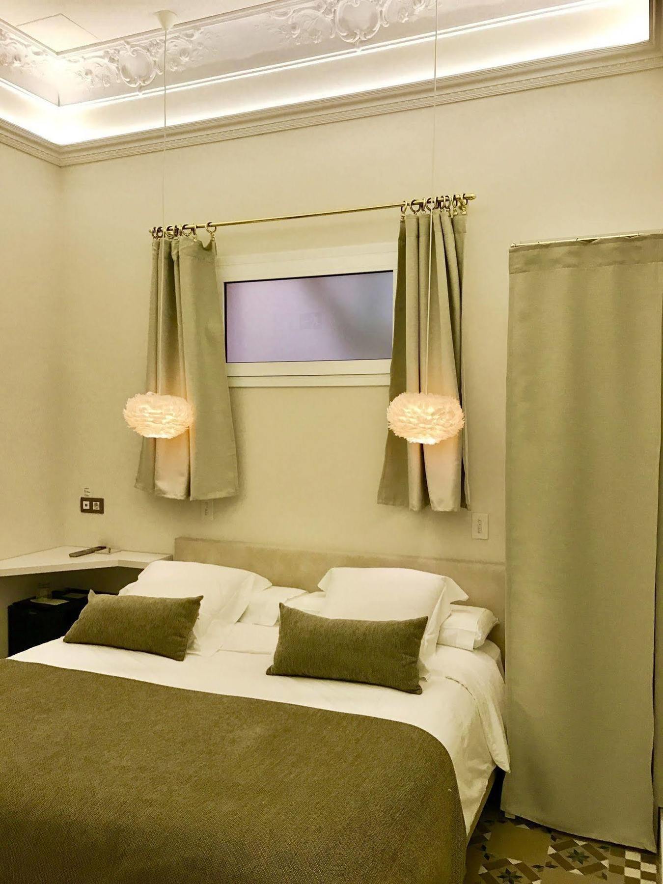 Anakena House Bed & Breakfast บาร์เซโลนา ภายนอก รูปภาพ